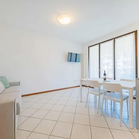 Apartmentsgarda - Residenza Elisabetta 10 아파트