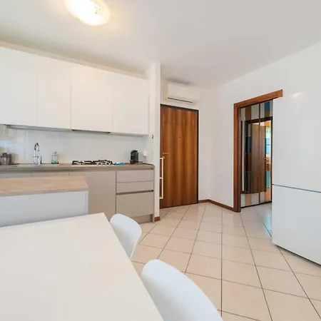 Apartmentsgarda - Residenza Elisabetta 10 * 바르돌리노