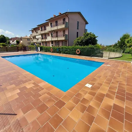 아파트 Apartmentsgarda - Residenza Elisabetta 10 *